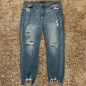 Final drop NO LOWER NO DISCOUNT Judy blue skinny cropped jean 18W for a 16W!!!!